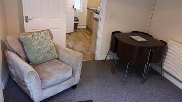 Family House, Private Bathroom | Lounge