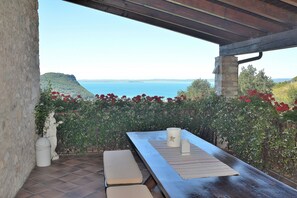 Apartment, 2 Schlafzimmer, Nichtraucher | Terrasse/Patio