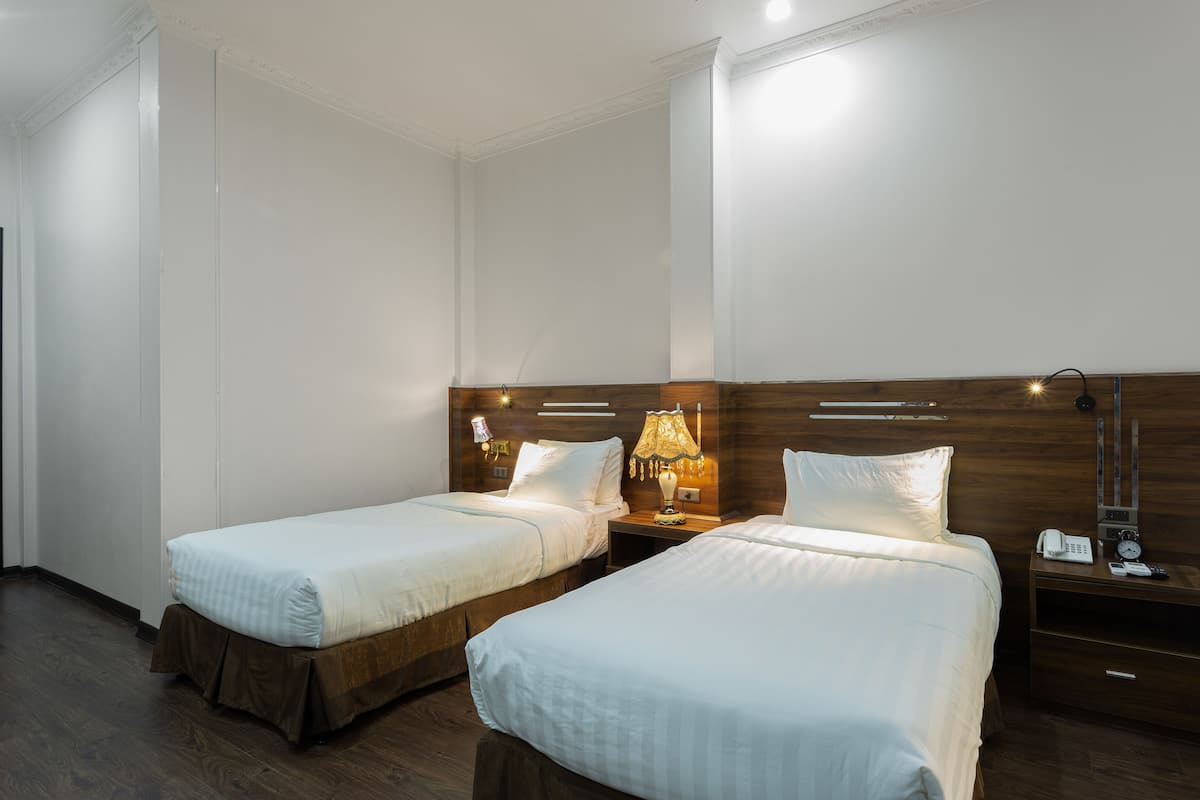 Deluxe Twin Room, Balcony | Minibar, desk, soundproofing, free WiFi