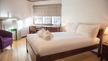 Double Room, Shared Bathroom | Premium bedding, desk, iron/ironing board, free WiFi