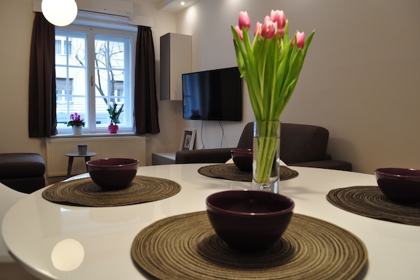 Exclusive-Apartment, Stadtblick (Purple) | Wohnbereich