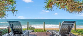 Luxury condo, ocean views, sea breeze, pool, tennis court, minutes to cafes