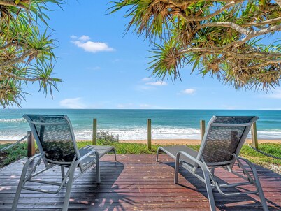 Luxury condo, ocean views, sea breeze, pool, tennis court, minutes to cafes