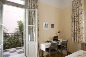 Apartment, 2 Bedrooms, Patio | View from room