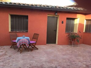 Terrace/patio - Casa Rural Las Violetas (Villanueva de los Infantes)