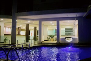 Indoor pool - Mirage Hotel (Porto Seguro)