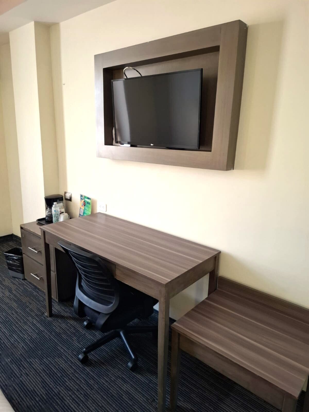 Habitación estándar | Caja de seguridad en la habitación, cortinas blackout y insonorización 