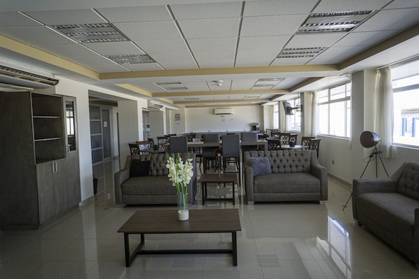 Reception - Hotel ALO Express (Torreón)