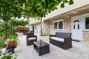 Apartment, 1 Bedroom, Garden View | Terrace/patio