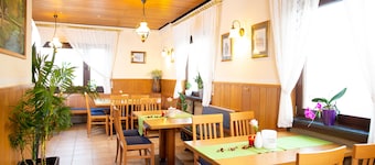 Elim Hotel