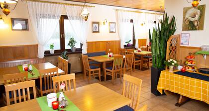 Elim Hotel