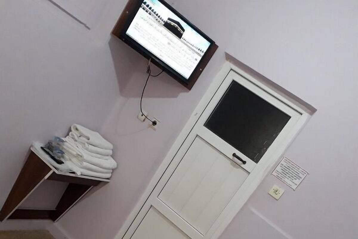 Chambre simple | Fer et planche à repasser, accès au Wi-Fi (inclus), literie fournie