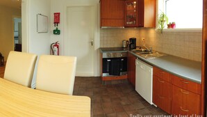 Apartemen, 2 kamar tidur | Dapur pribadi