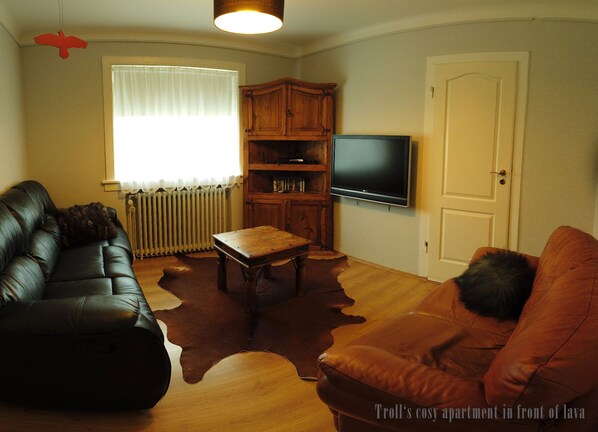 Apartment, 2 Bedrooms | Living area