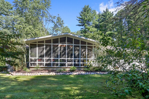 Exterior - Sawyer Home close to the Warren Dunes with a screened in porch, and heated pool! (Sawyer)