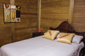 Family House, 3 Bedrooms, Smoking