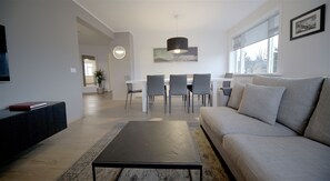 Family Apartment, 5 Bedrooms (202) | Private kitchen | Full-sized fridge, microwave, oven, stovetop - Óm Apartments (Reykjavik)