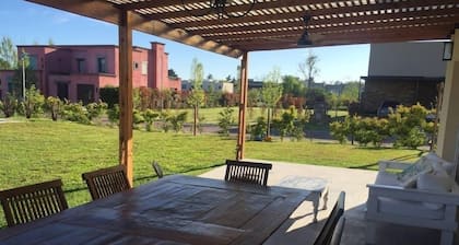 Casa en Garin
