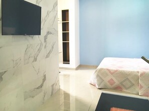 3 bedrooms, WiFi - Karmen Residence-Hotel, Your Home away from Home (Abidjan)