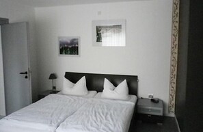 Double Room, 1 Double Bed