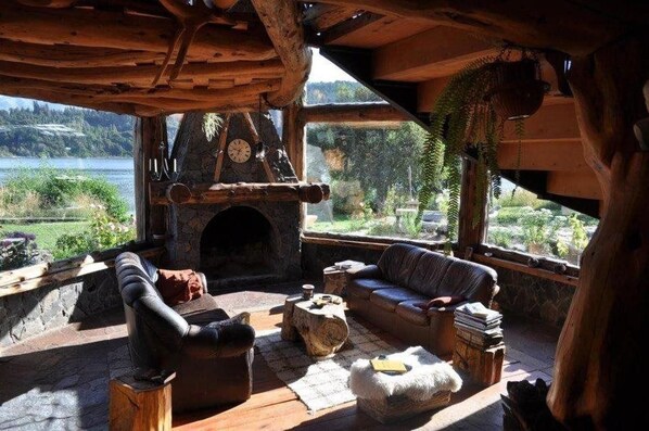 House, 3 Bedrooms, Lake View | Living room - Fabula Lake House (San Carlos de Bariloche)