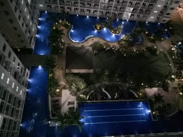 Outdoor pool - Haven at Shore Residences (MOA Complex) (Pasay)