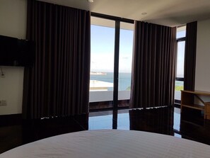 8 Schlafzimmer, Internetzugang