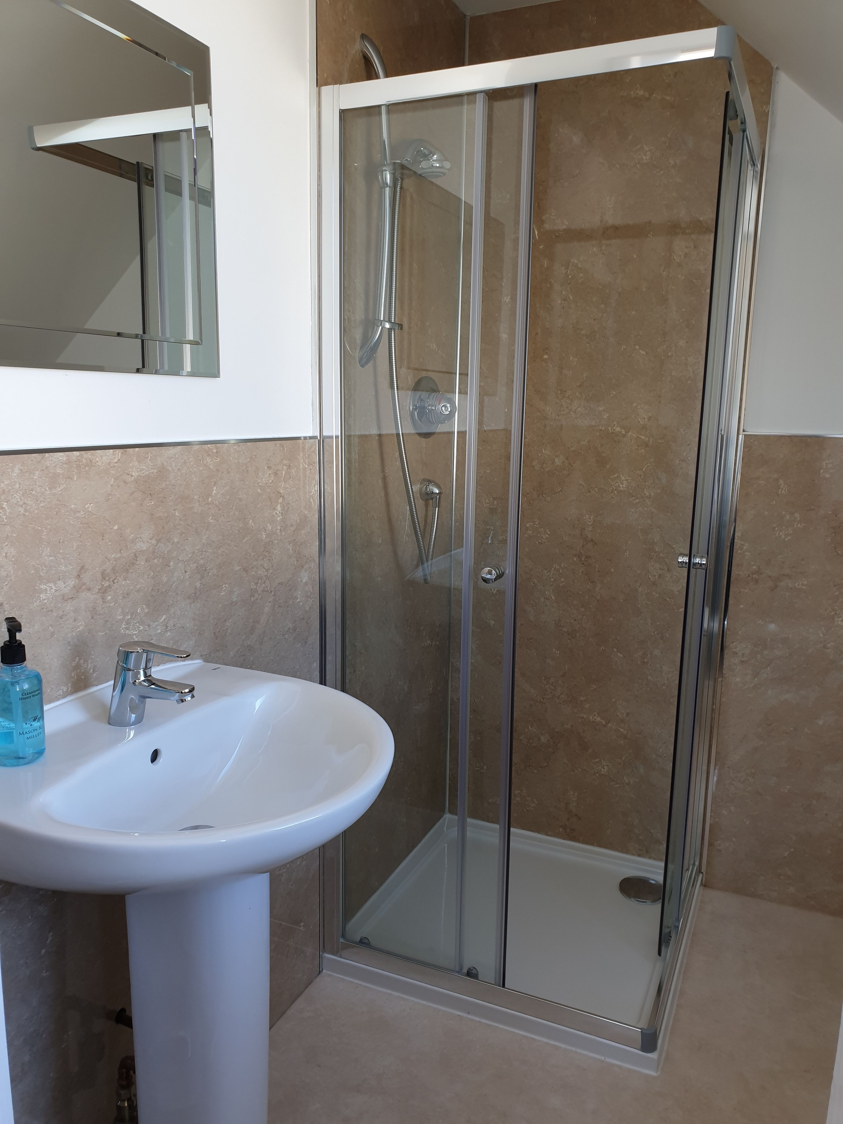 standard single room, ensuite, mountain view (single room small) | bathroom