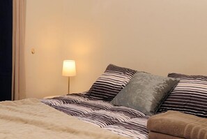 Apartment, 1 Bedroom, Non Smoking | 1 bedroom, free WiFi, bed sheets