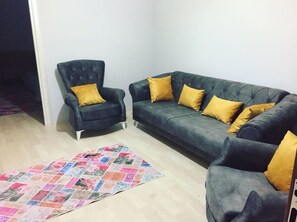 34-inch LED TV with satellite channels, TV