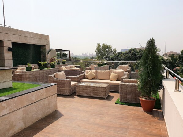Terrace/patio - Summerset Continental Hotel By Usuma (Abuja)