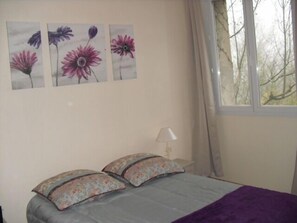 3 bedrooms, iron/ironing board, wheelchair access
