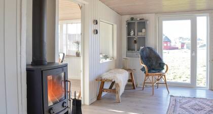 2 bedroom amazing home in Ulfborg