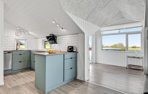 Kühlschrank, Herdplatte, Geschirrspüler