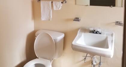 Beverly Crest Motor Inn
