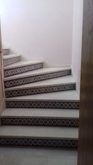 Interior - Large Furnished Studio for Rent (RABAT)