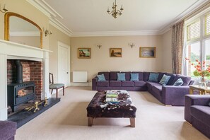 Smart TV, DVD player, books