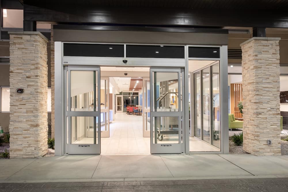 Holiday Inn Express & Suites Ely, An Ihg Hotel