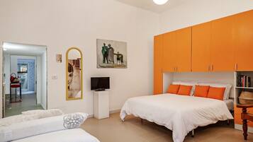 1 chambre, fer et planche Ă repasser, Wi-Fi, draps fournis