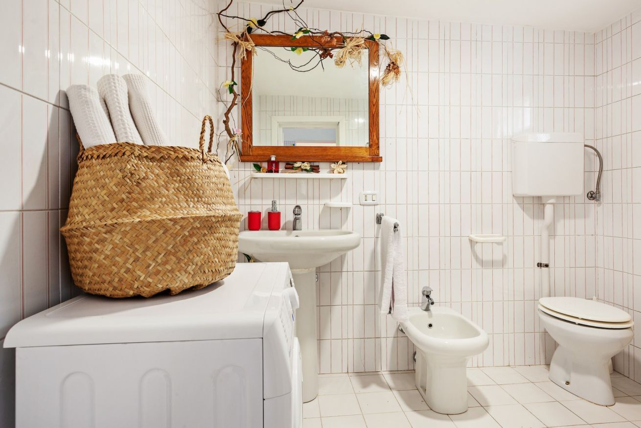 Dusche, Haartrockner, Bidet