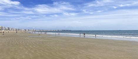 Plage à proximité, chaise longue
