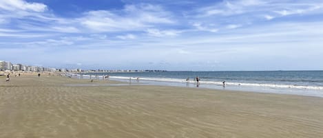 Beach nearby, sun loungers