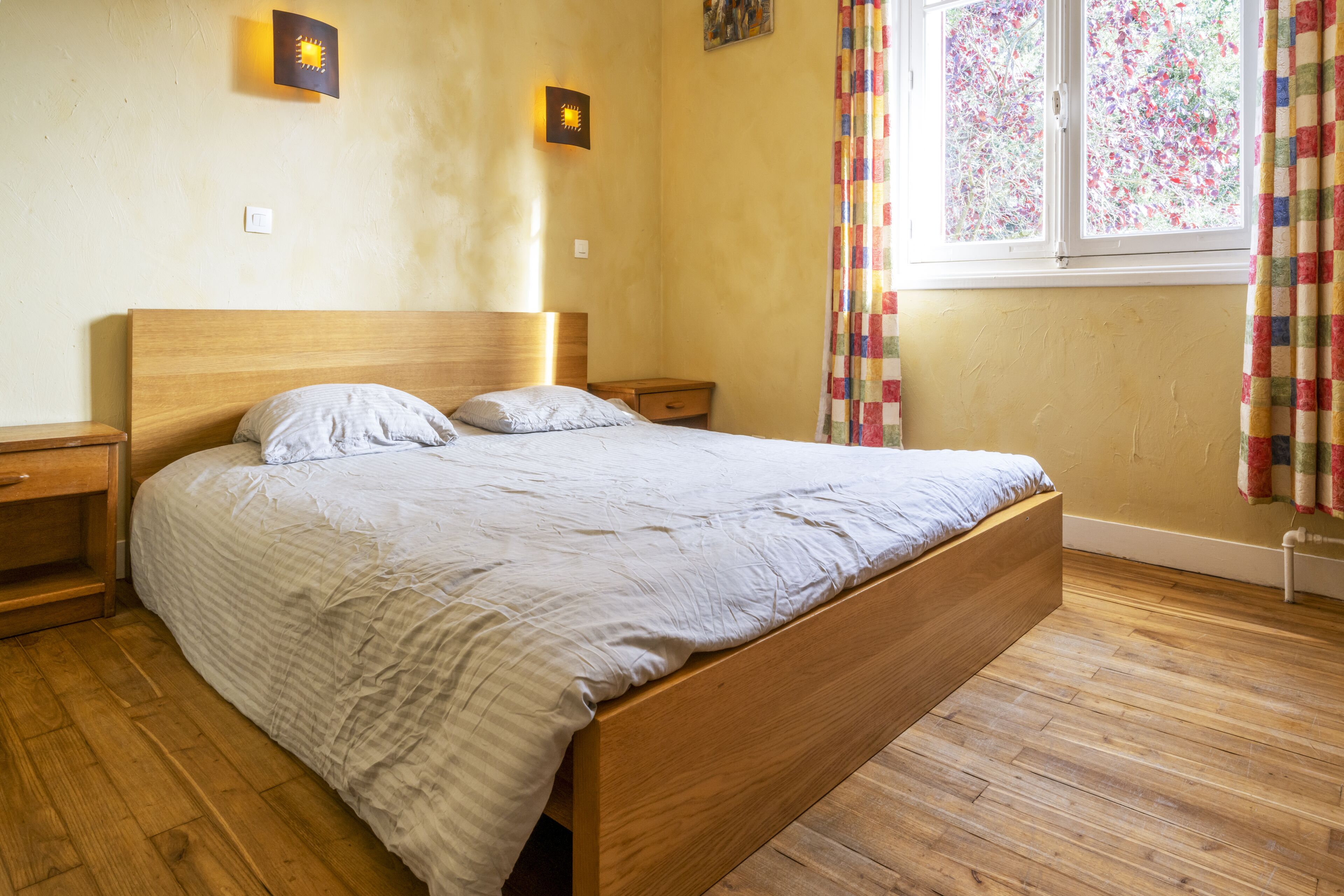 5 chambres, fer et planche à repasser, lit parapluie, Wi-Fi gratuit