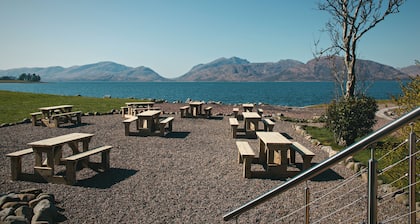 Waterfront Lodge 1 with Hot Tub