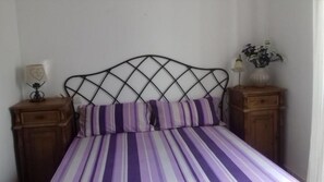 2 Schlafzimmer, Schreibtisch, Bügeleisen/Bügelbrett, kostenloses WLAN