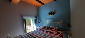 3 عدّة غرف نوم ومكواة/لوح كي وسرير سفر وواي فاي مجانًا