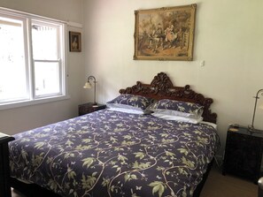 2 chambres, fer et planche à repasser, lit parapluie, Wi-Fi gratuit