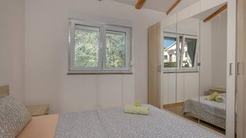 2 bedrooms, free WiFi, bed sheets