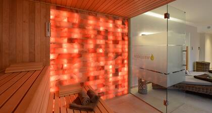 Apartment with hotel comfort