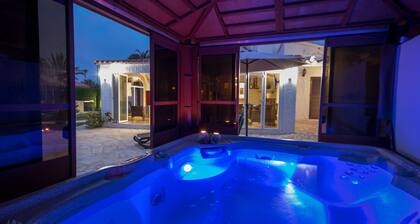 Villa de lujo a 200 m. en la playa pr. Piscina, jardín de 1250 m2, bienestar, barbacoa, aire acondicionado, WiFi